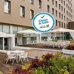 Hotel Basic By Axis 2*