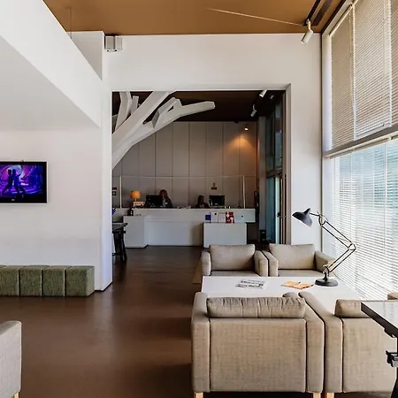 Basic By Axis Hotel 2*
