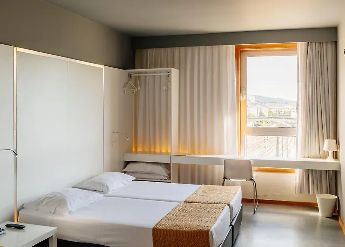 布拉加拜席斯基本酒店 酒店