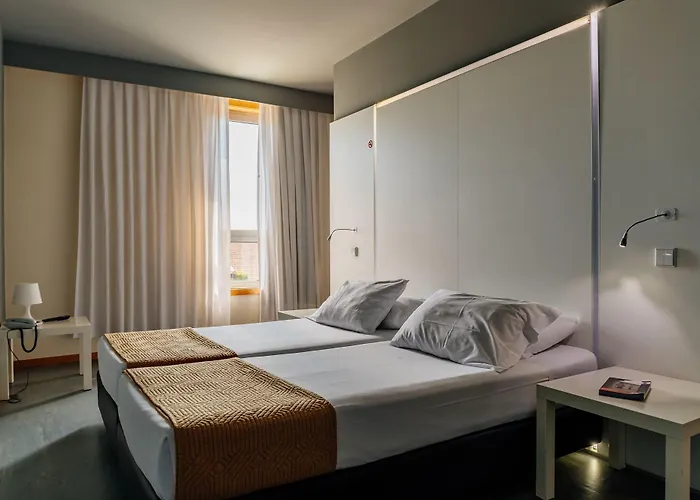 布拉加拜席斯基本酒店