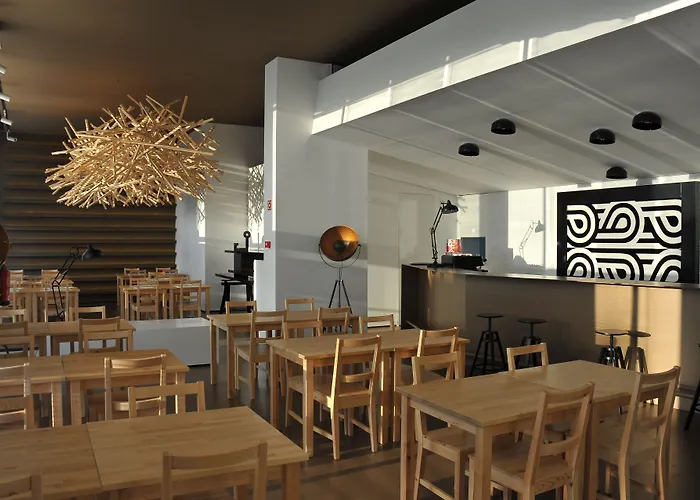 布拉加拜席斯基本酒店 布拉加