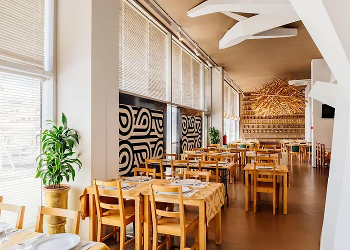 布拉加拜席斯基本酒店 酒店 2*