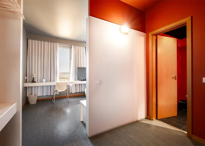 Hotel Basic By Axis 2*