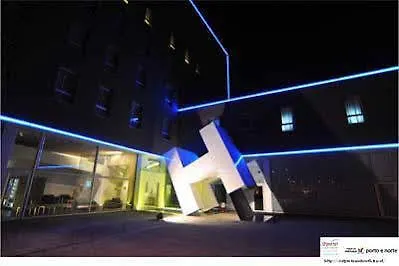 酒店 布拉加拜席斯基本酒店 2*