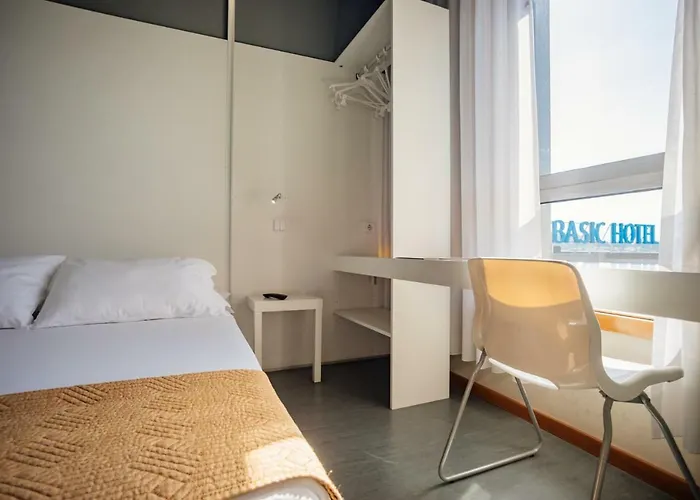 布拉加拜席斯基本酒店 2* 布拉加