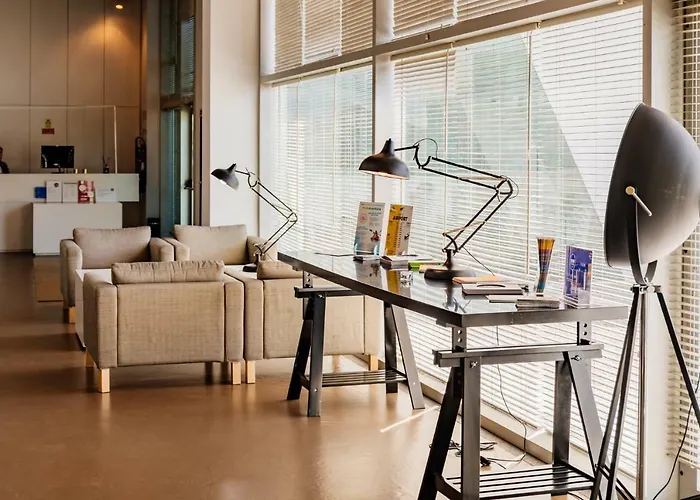 호텔 Basic By Axis 2*